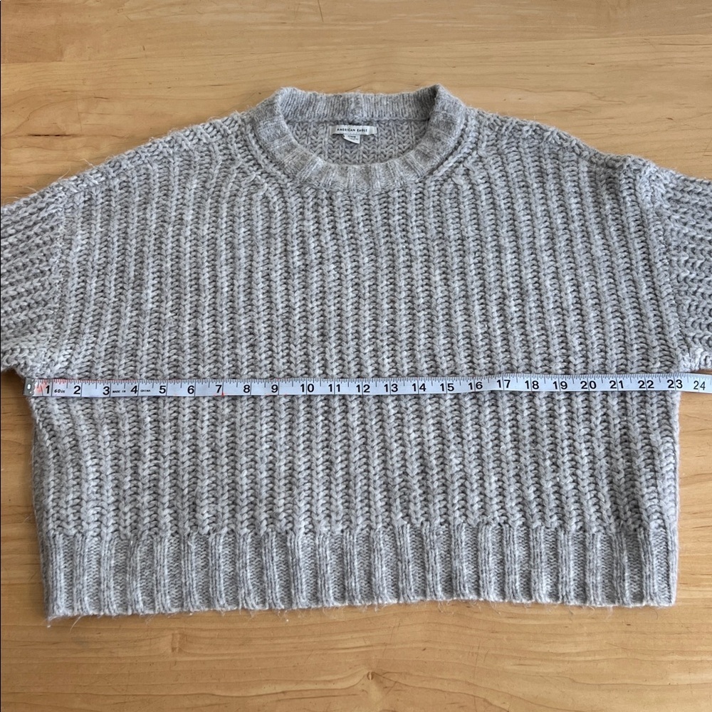 American Eagle Outfitters Light Gray Crew Neck Sweater - Picture 3 of 6